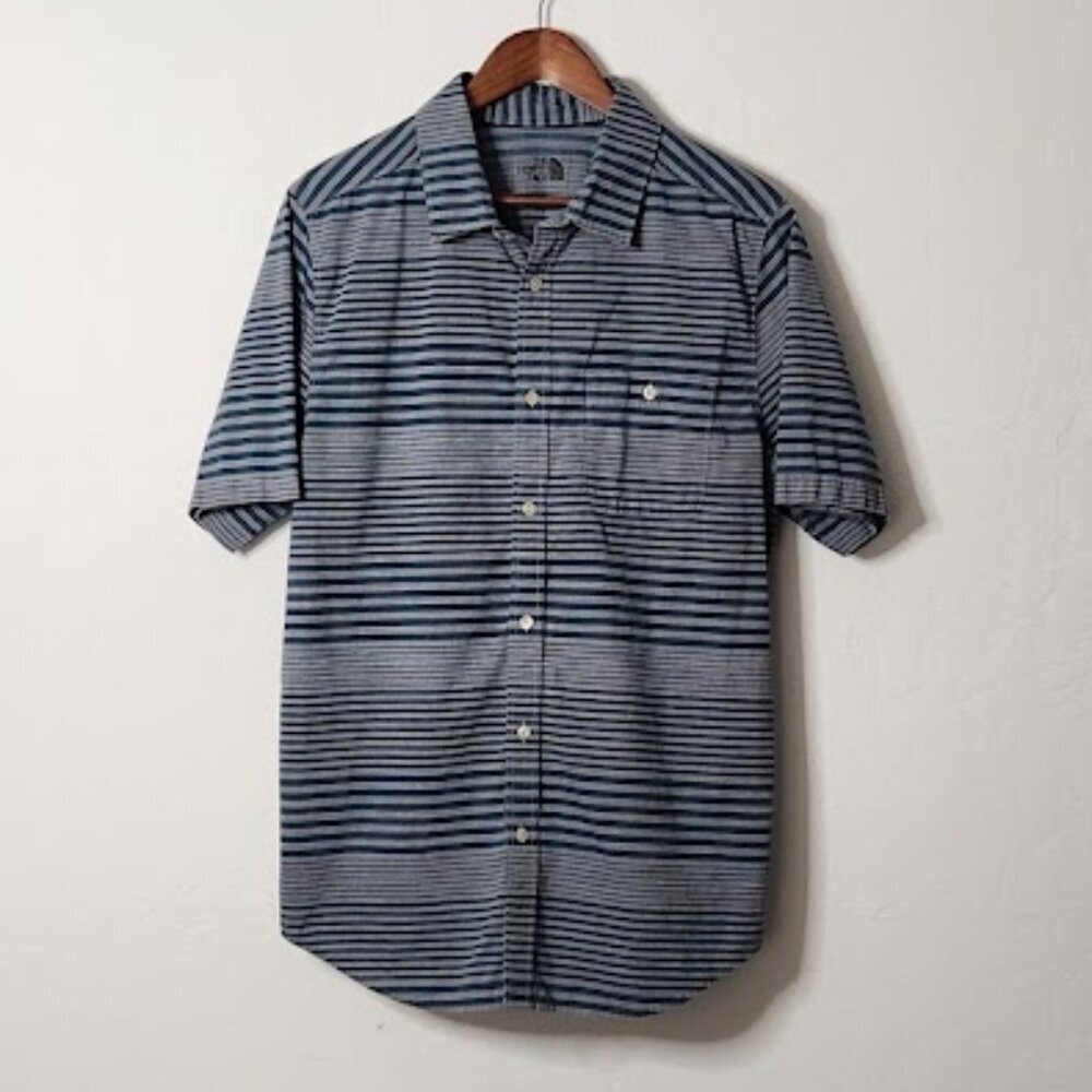 North Face Men's Short Sleeve Button-Down Shirt Size Large